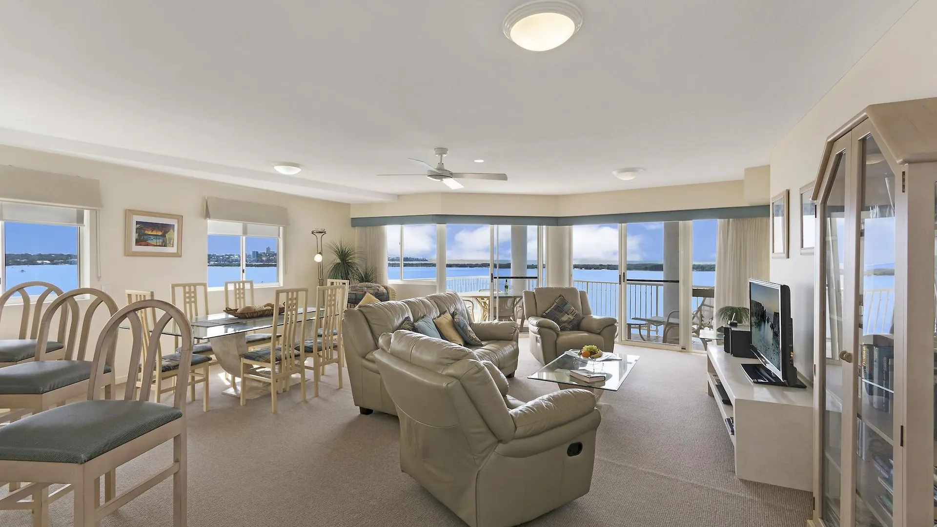 Aparthotel Riviere On Golden Beach Caloundra
